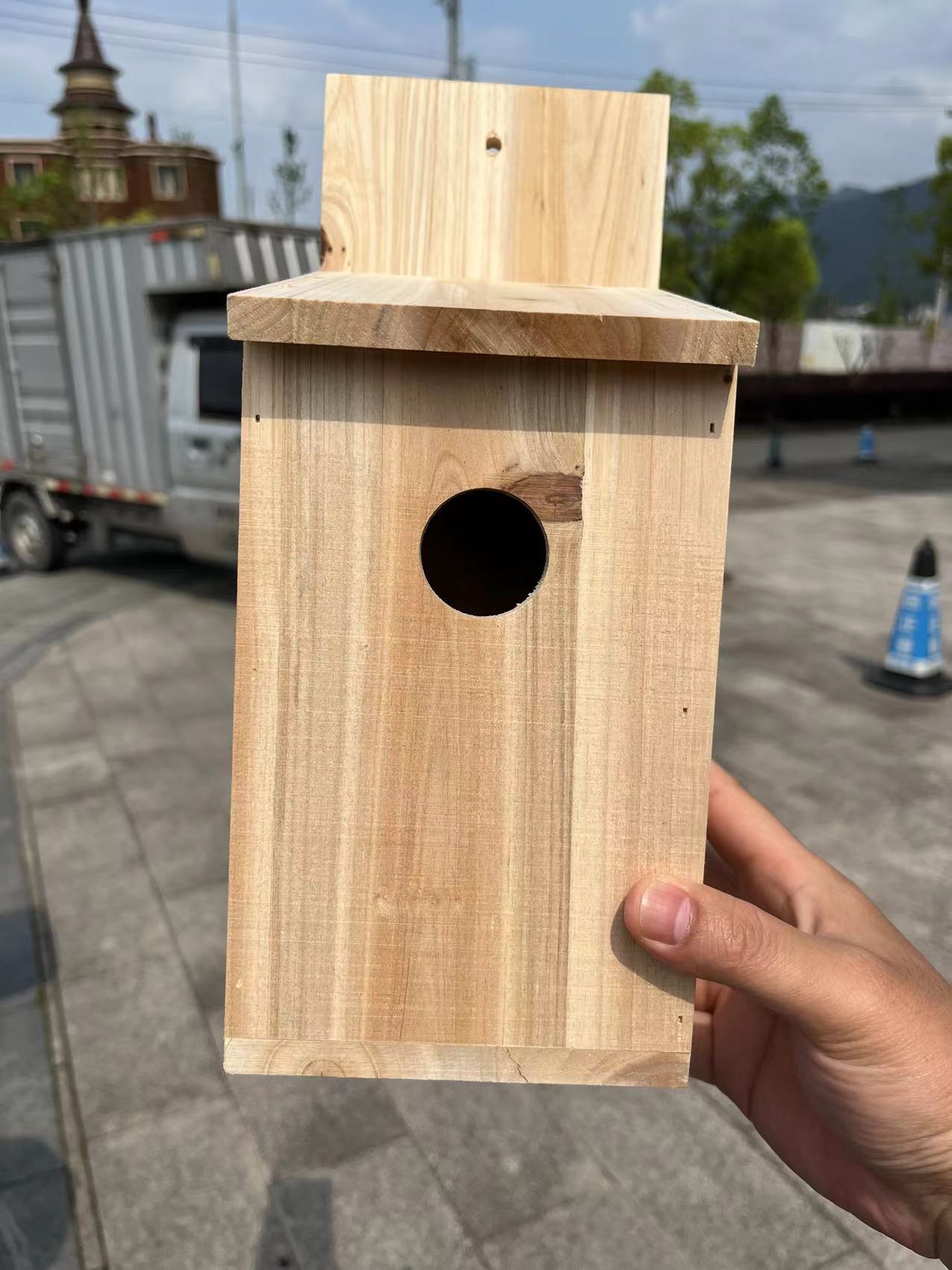Outdoor Wooden Bird House Nest - đánh giá và giá Kids Outdoor Play Area